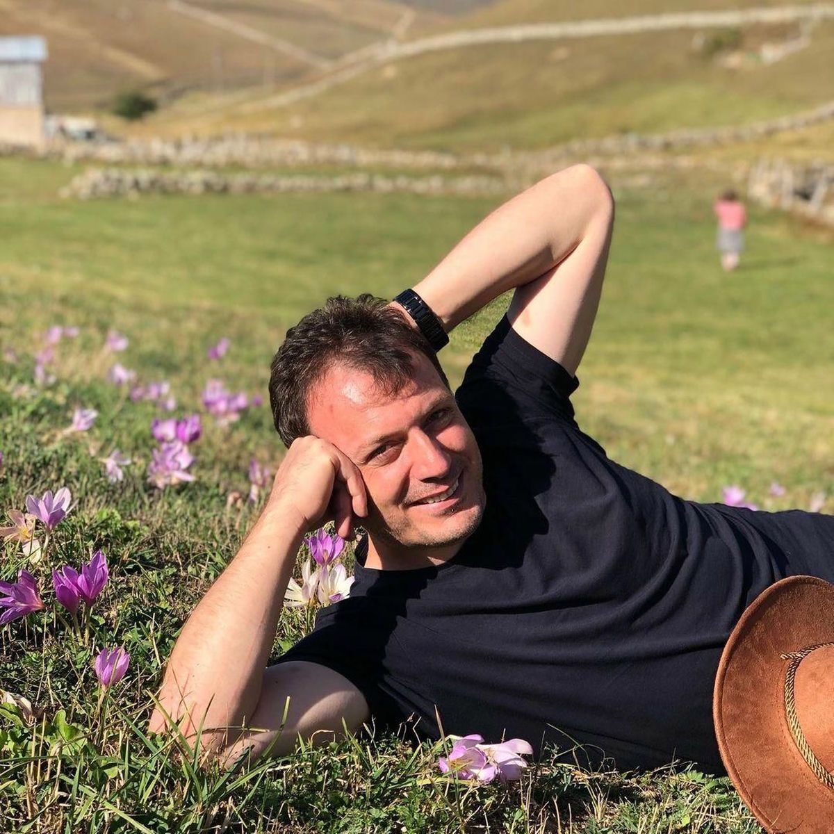 Artist picture of Onay Şahin