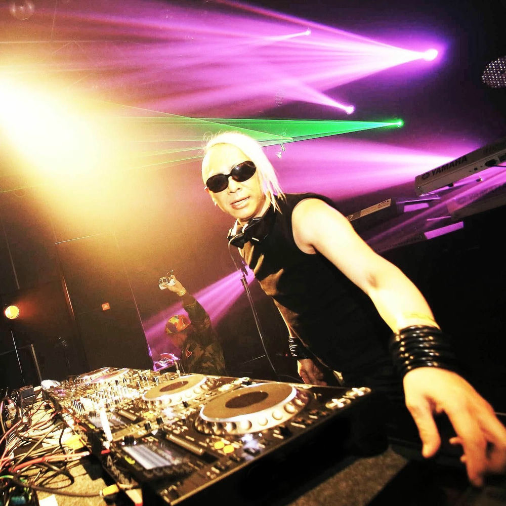 Photo de l'artiste Yoji Biomehanika