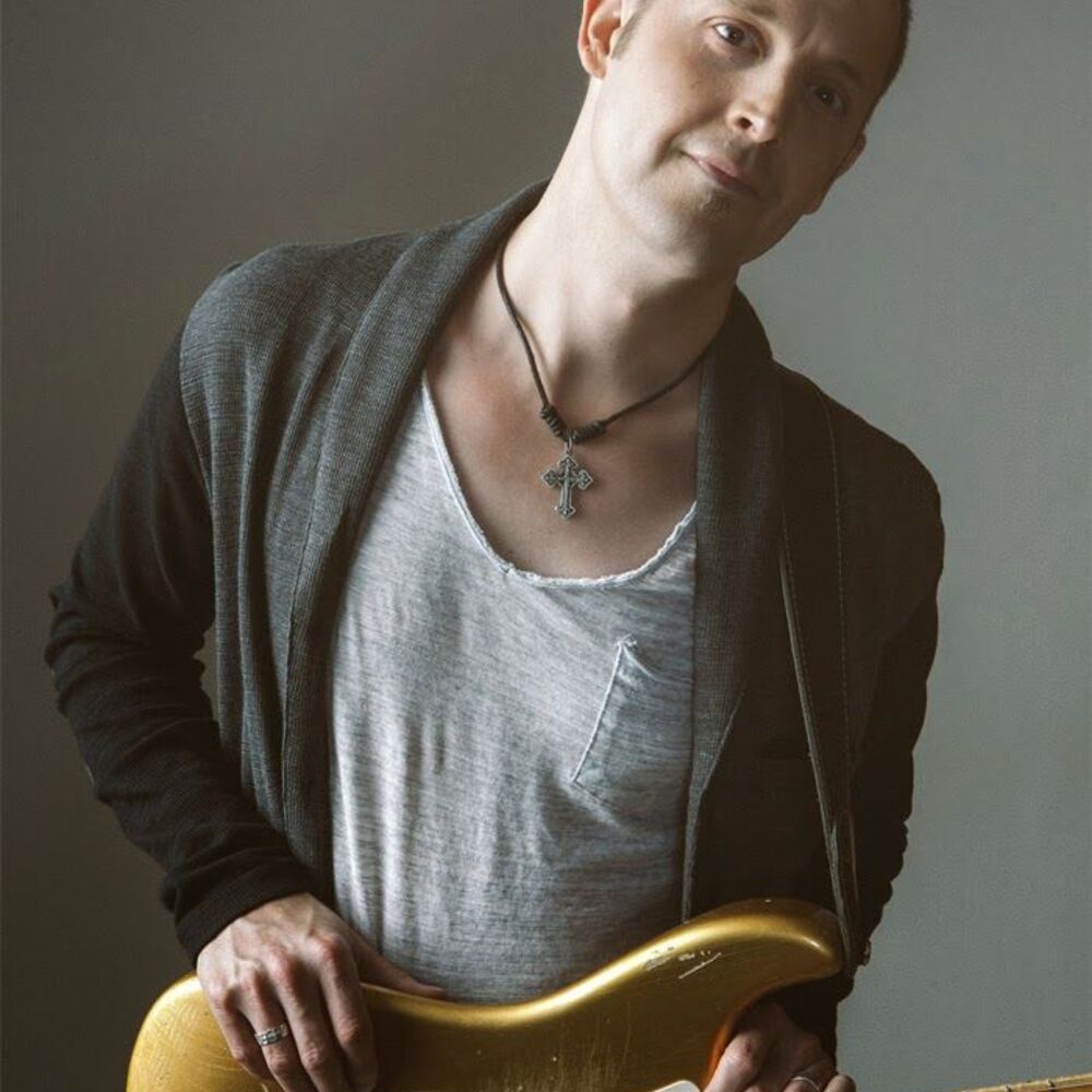Picture of Lincoln Brewster