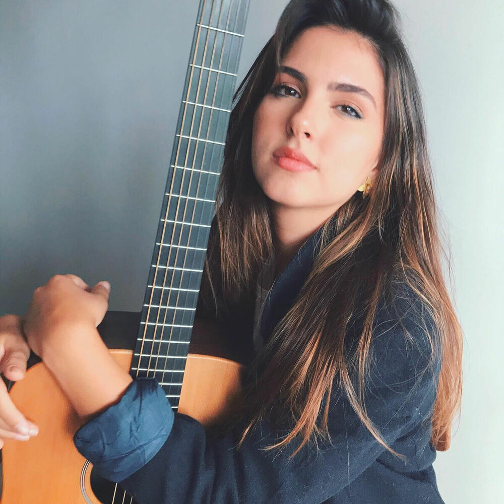 Picture of Marcela Bueno