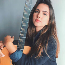 Picture of Marcela Bueno