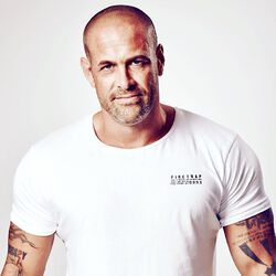 Picture of Damon Hess