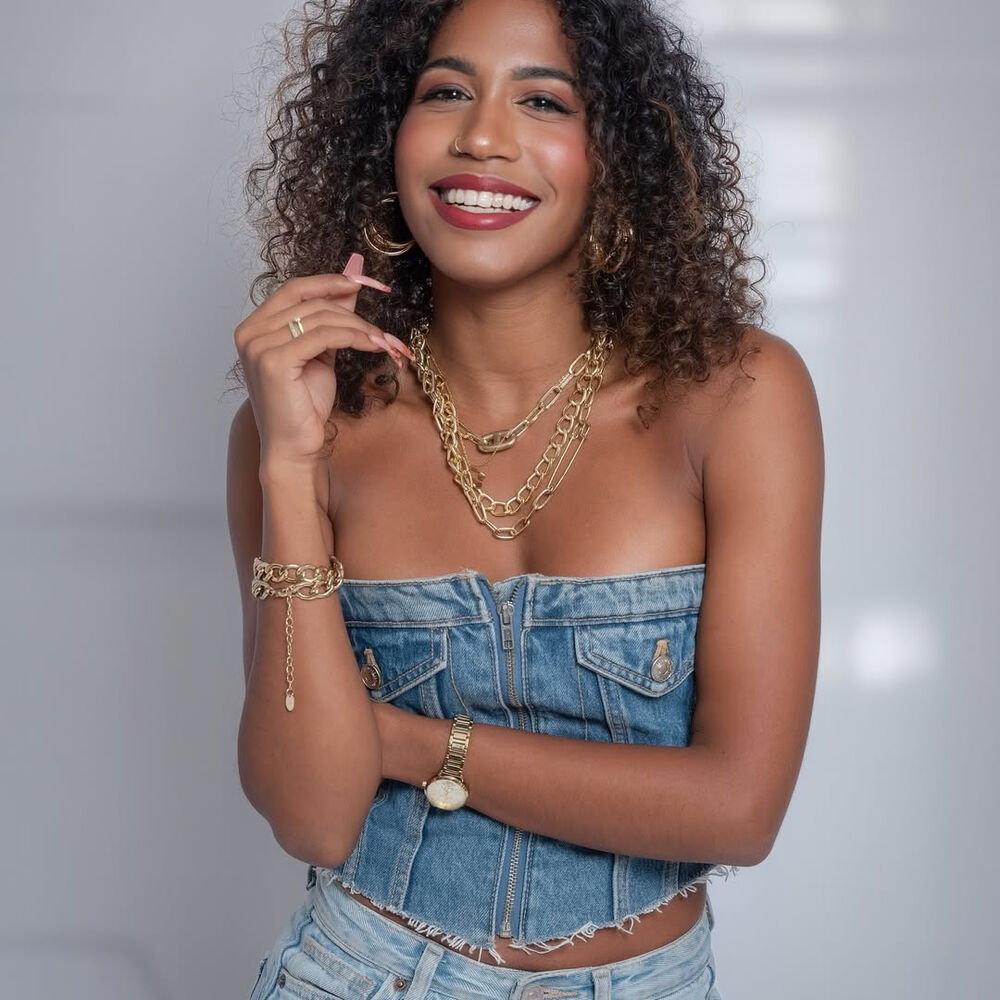 Picture of Shanel Hill