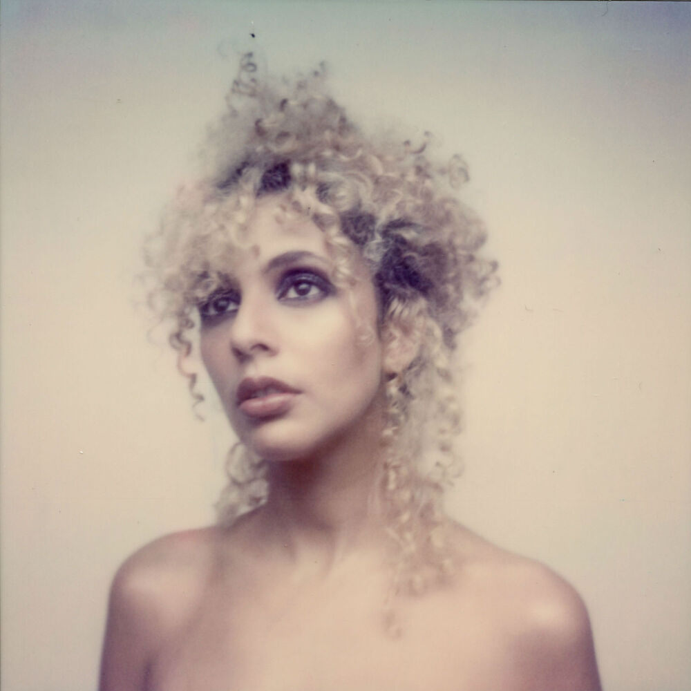 Picture of Luiza Lian