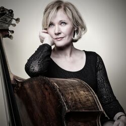Picture of Nicki Parrott
