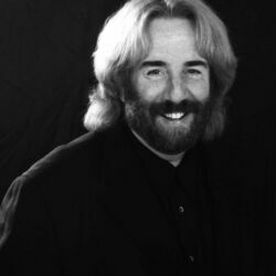 Picture of Andrew Gold