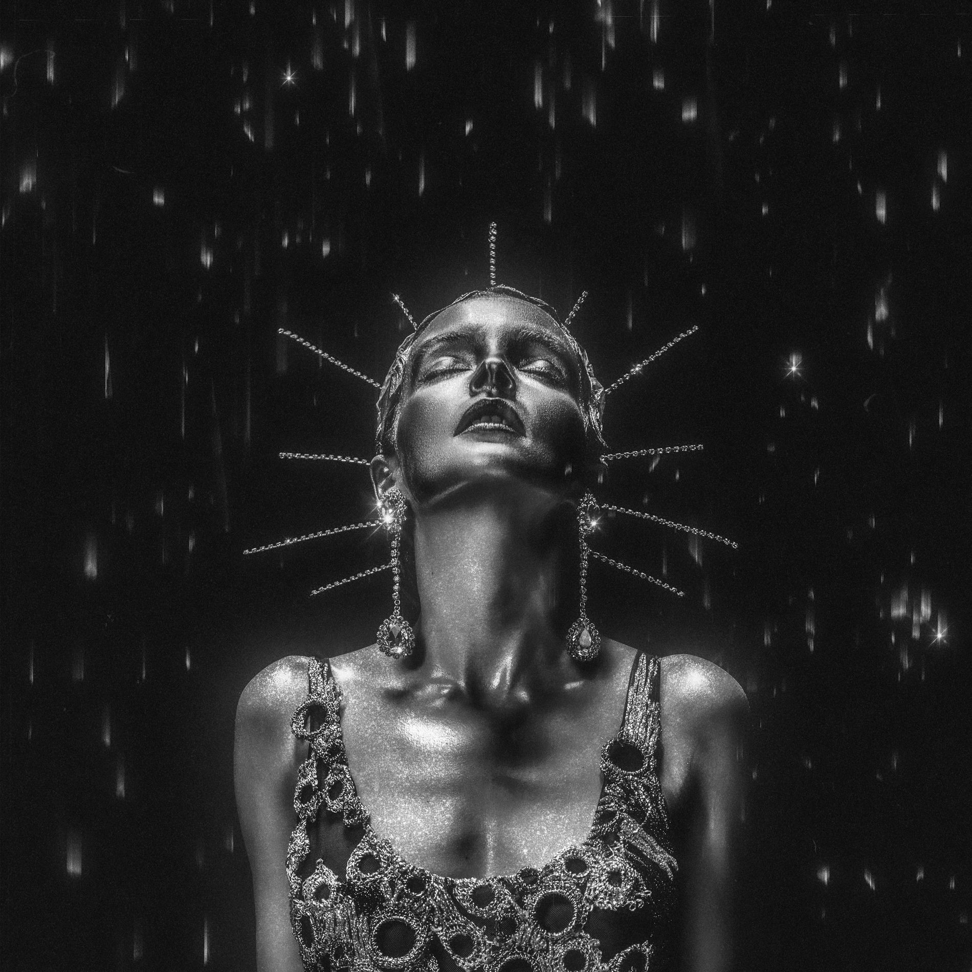 Artist picture of Lauren Mayberry