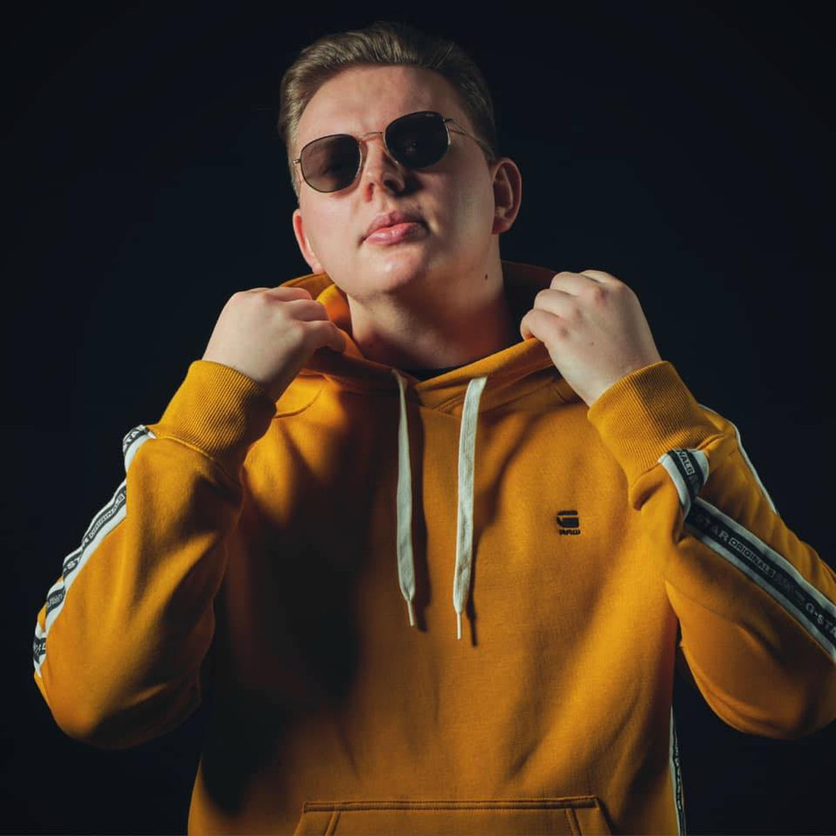 Alekz Rush: albums, songs, playlists | Listen on Deezer