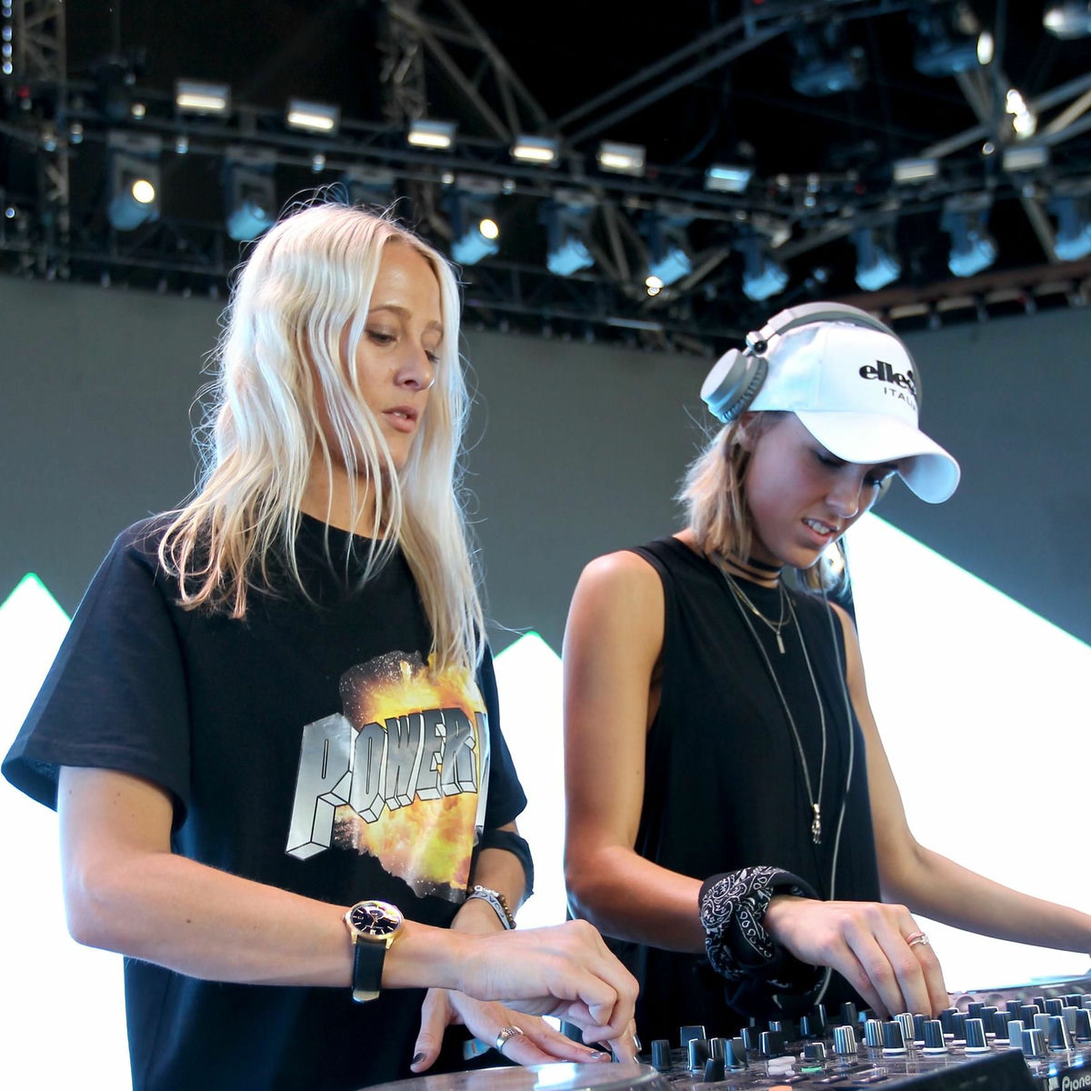 Artist picture of Eli & Fur