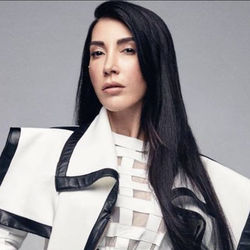 Picture of Hande Yener