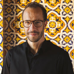 Picture of Júlio Resende