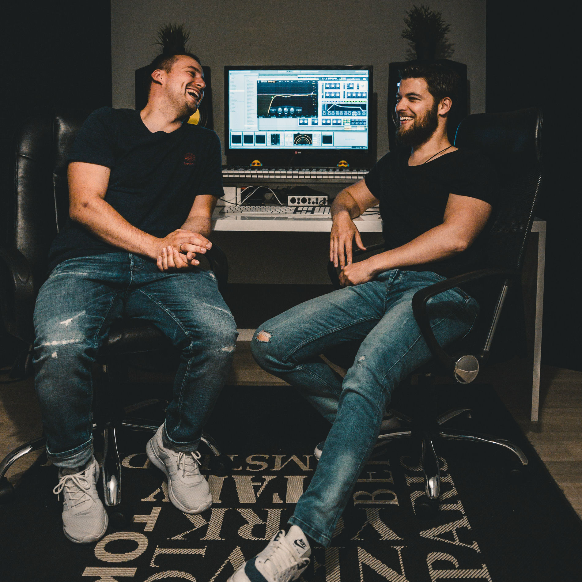 Artist picture of Aexcit