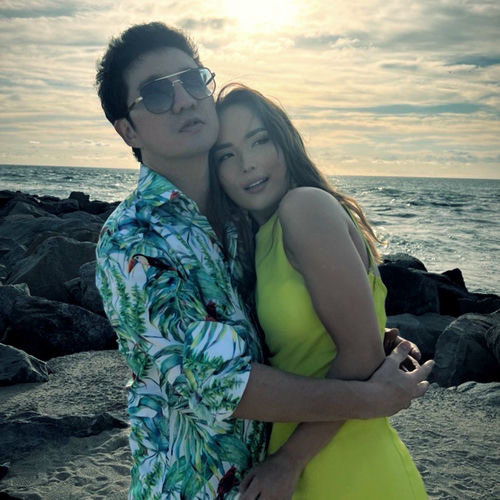 Ақ трусикалардың жетілген порнофотосуреттері