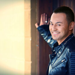 Picture of Serdar Ortaç