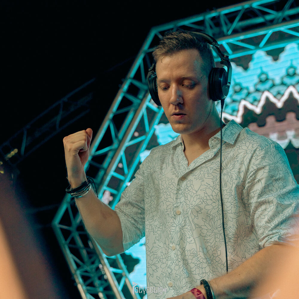 Photo de l'artiste James West