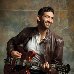 Picture of Aaron Shust