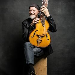 Picture of Harry Manx