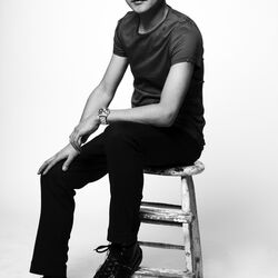 Picture of Satoshi Tomiie
