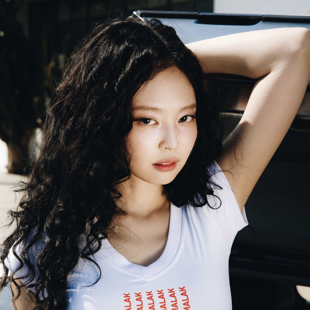 Picture of JENNIE