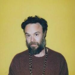 Picture of Rodrigo Amarante