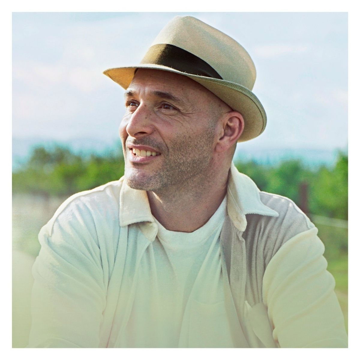 Artist picture of R.CAN