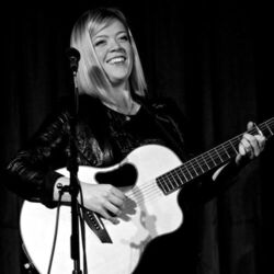 Picture of Liz Longley