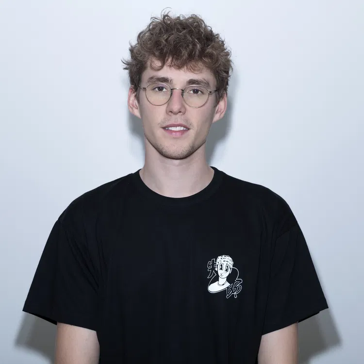Lost Frequencies