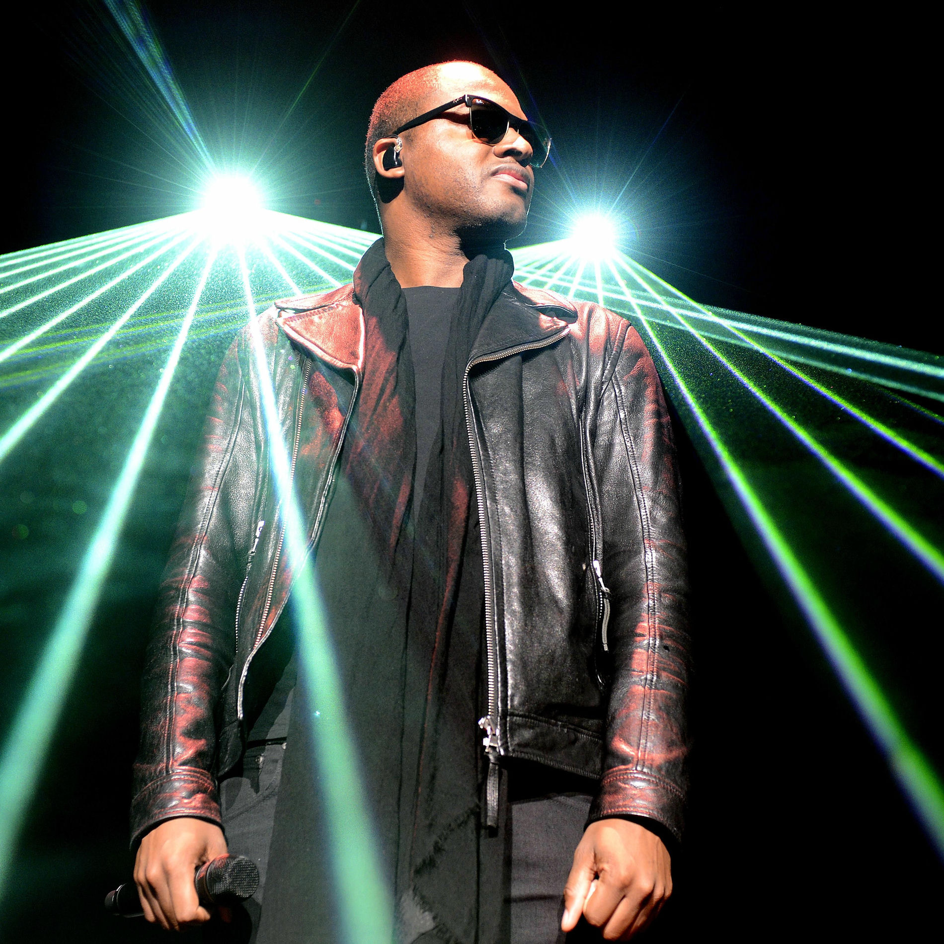 Artist picture of Taio Cruz