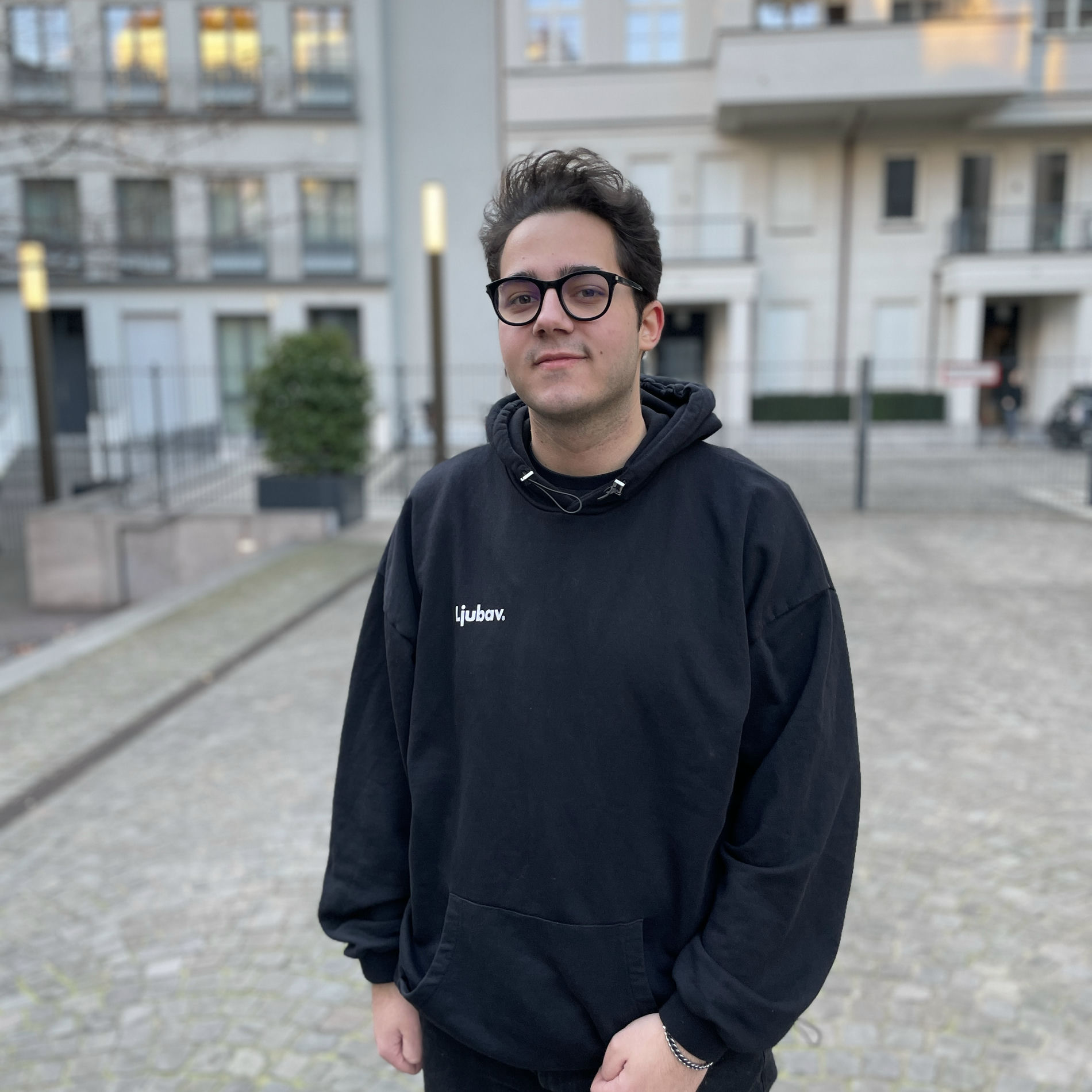 Artist picture of FLO4D