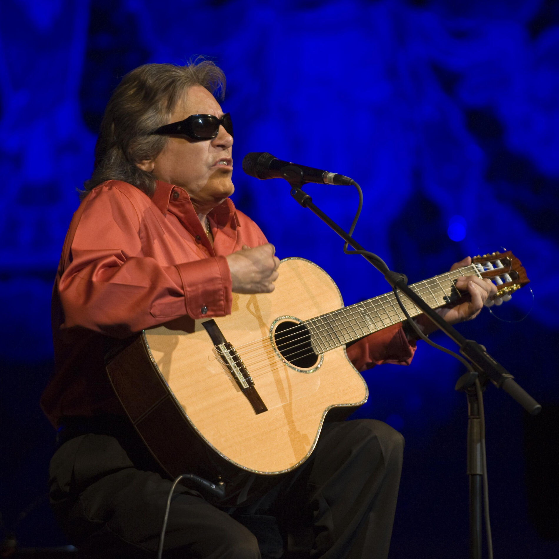 José Feliciano: albums, songs, playlists | Listen on Deezer