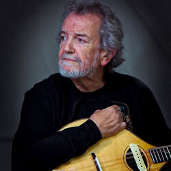 Picture of Andy Irvine