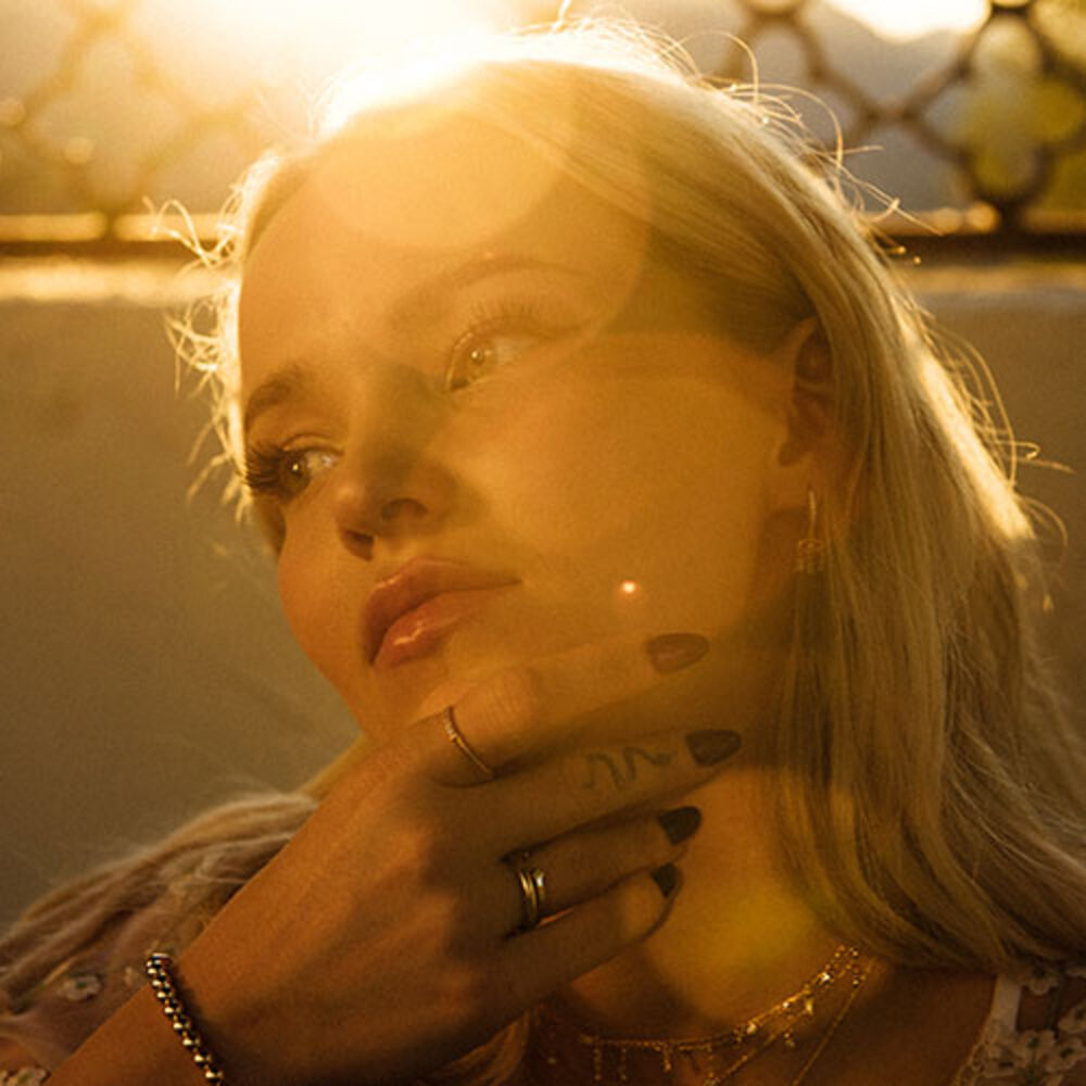 Picture of Dove Cameron