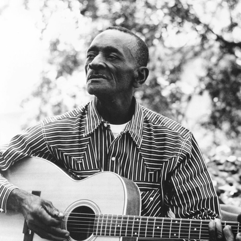 Picture of Mance Lipscomb