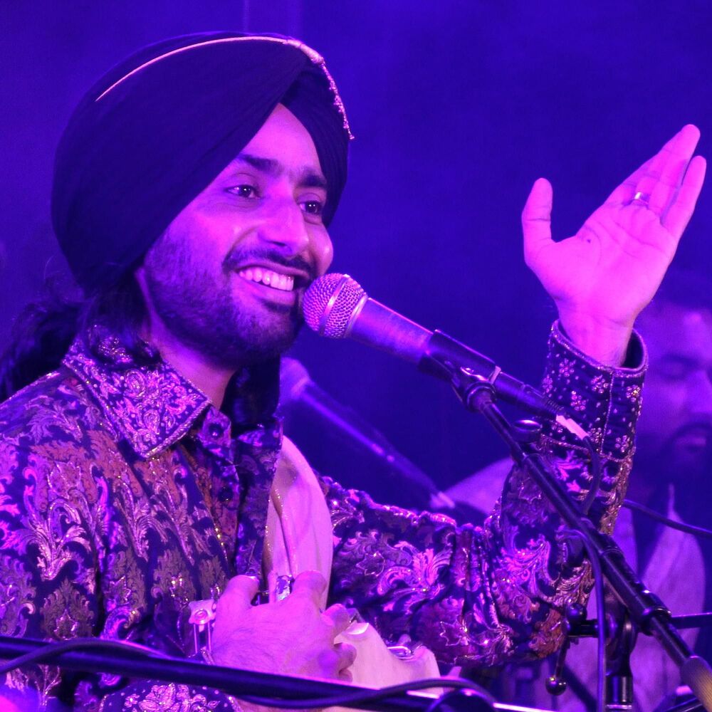 Picture of Satinder Sartaaj