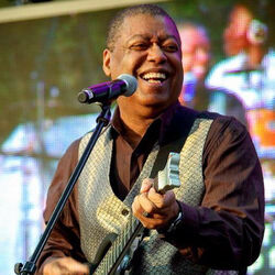 Picture of Ron Kenoly