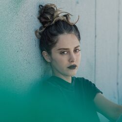 Picture of Moxie Raia