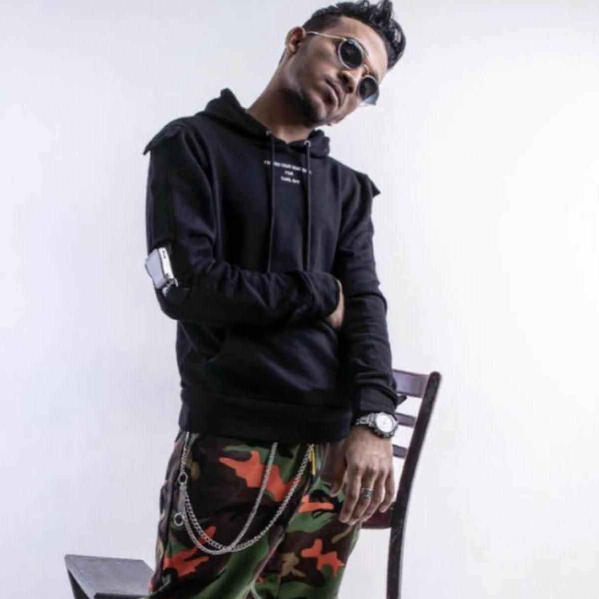 Artist picture of 7ARI