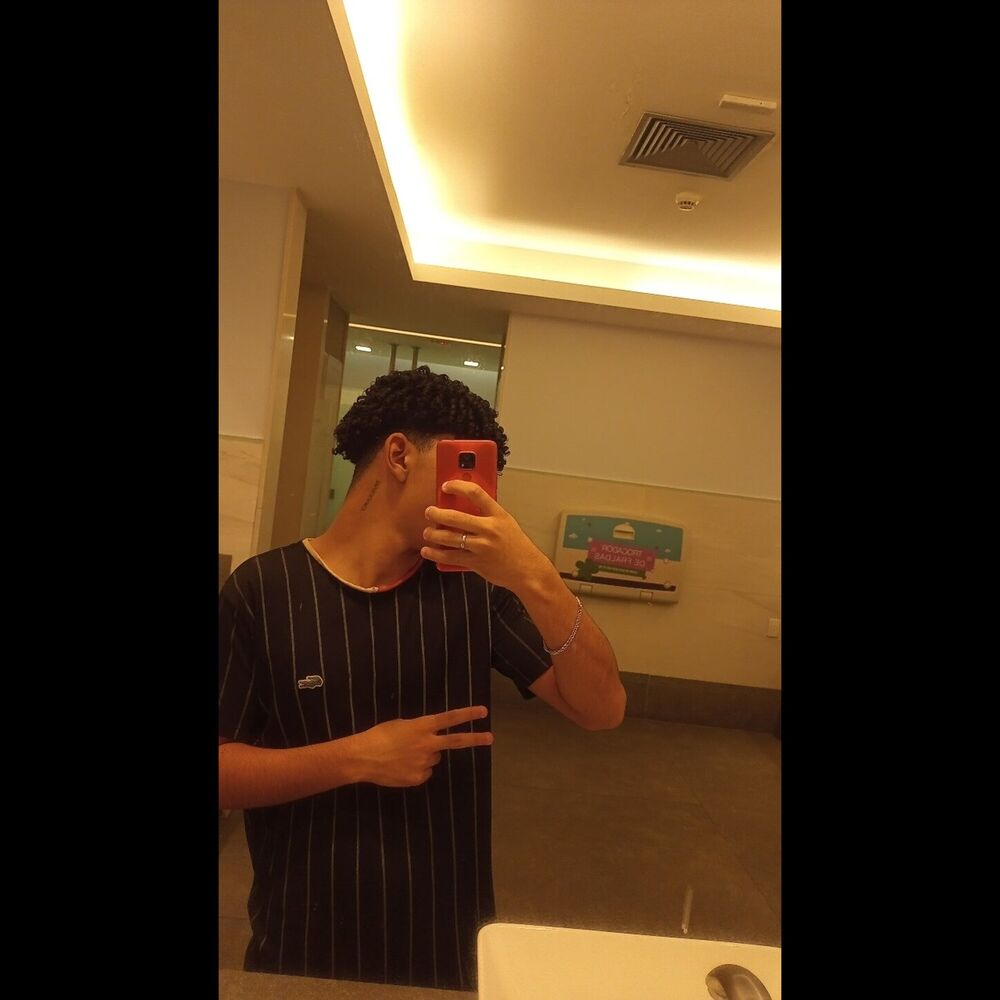 Picture of DJ LHS 011