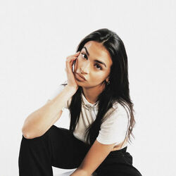 Picture of Dina
