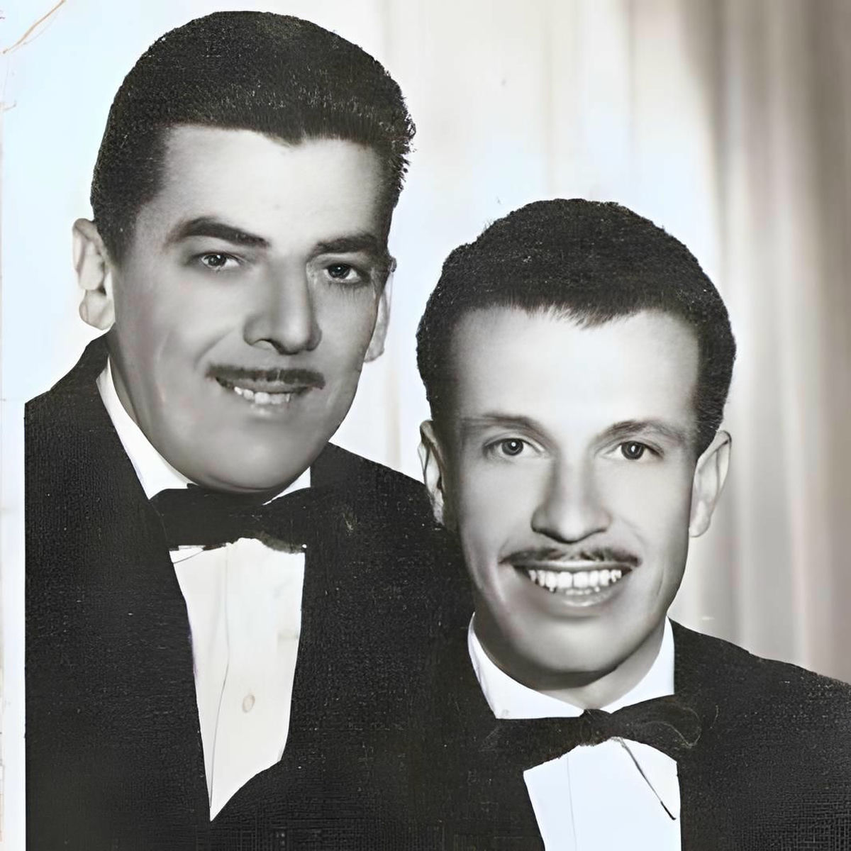 Artist picture of Palmeira E Bia