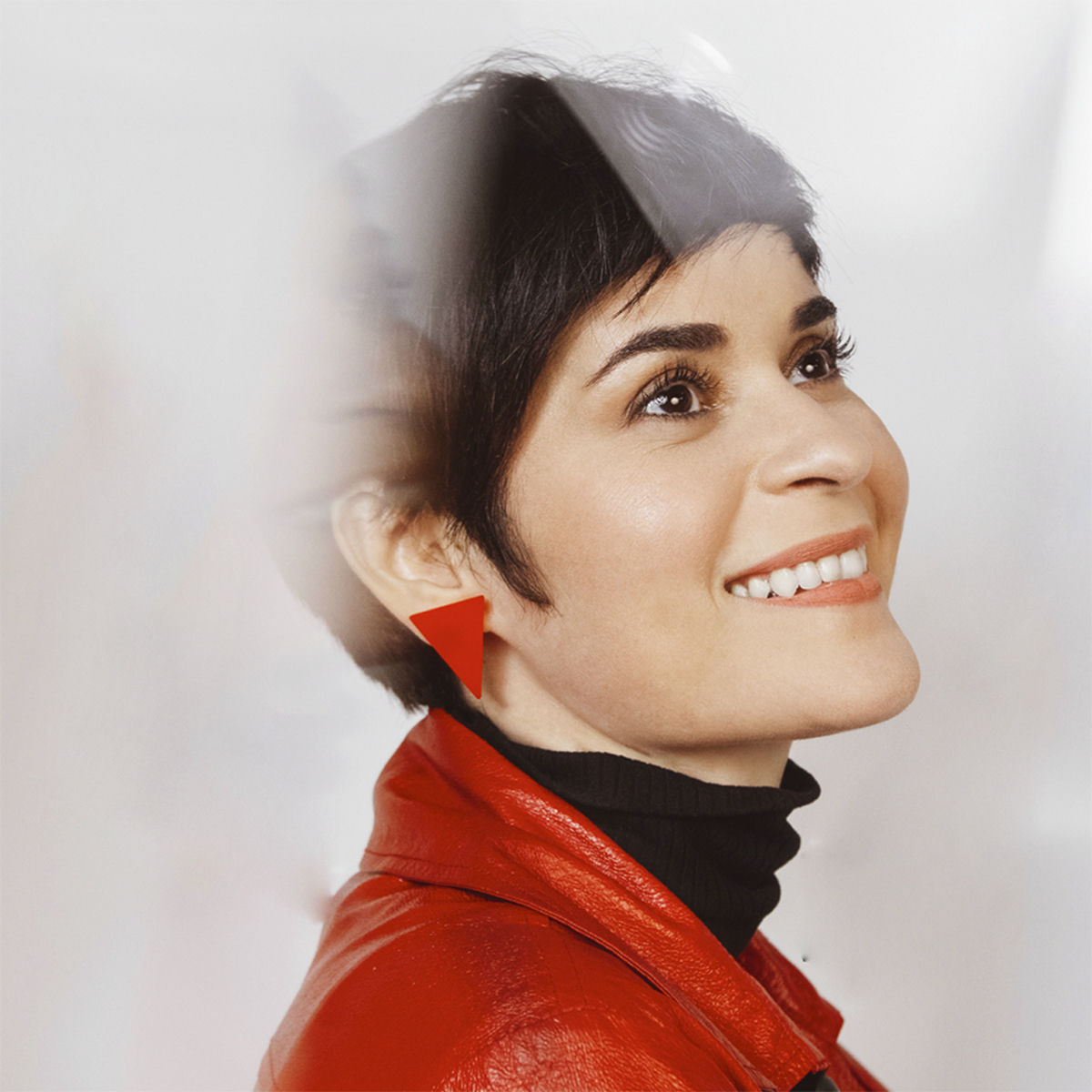 Artist picture of Thathi