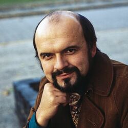Picture of Robert Tear