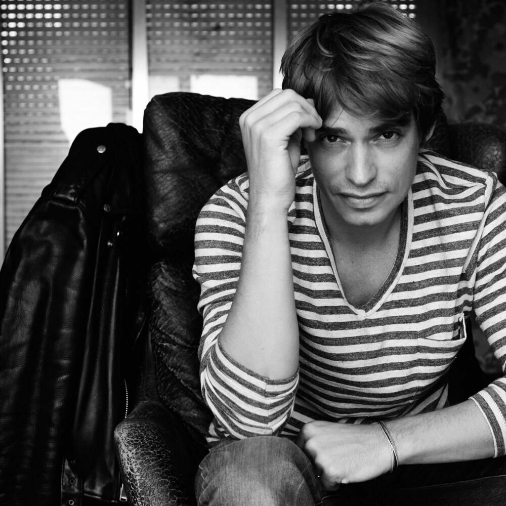Picture of Carlos Baute