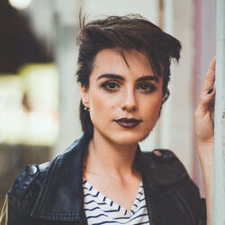 Picture of Mila Journée