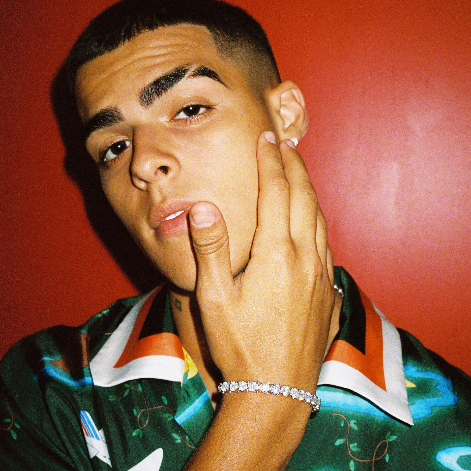 Artist picture of Lunay