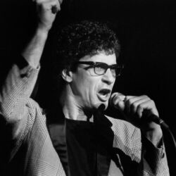 Picture of Donnie Iris