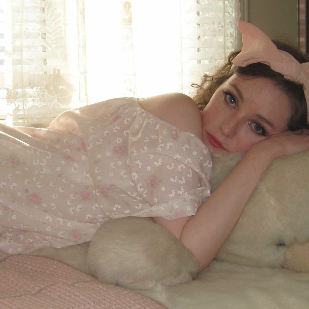 Artist picture of Nicole Dollanganger