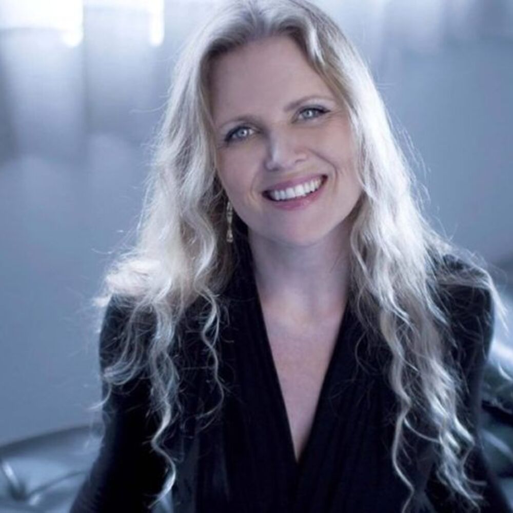 Picture of Tierney Sutton