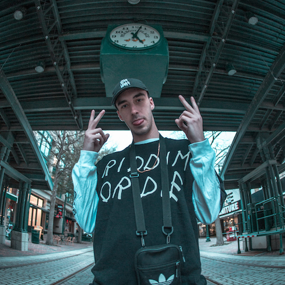 Artist picture of Monxx