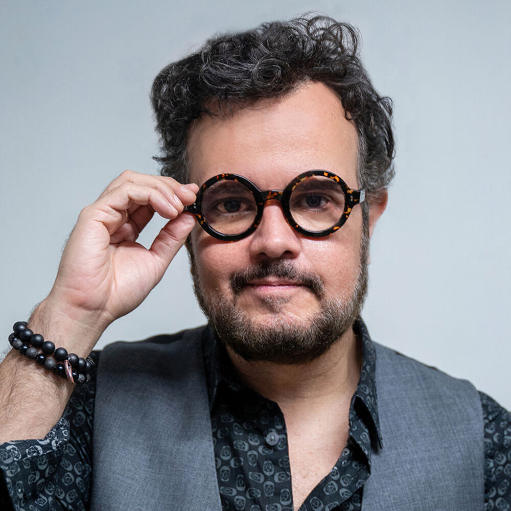 Picture of Aleks Syntek